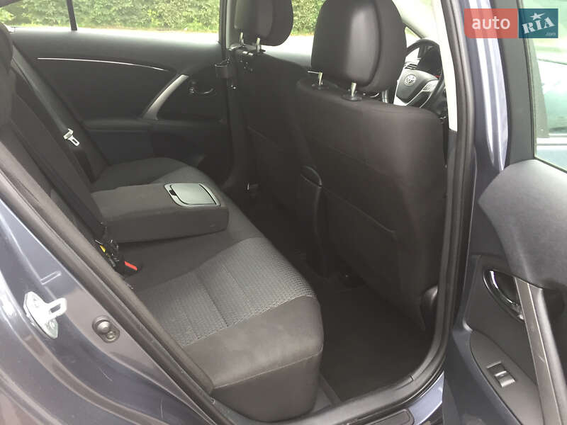 Седан Toyota Avensis 2012 в Киеве фото 16 Седан Toyota Avensis 2012 в Киеве