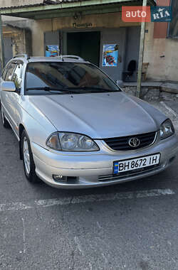 Універсал Toyota Avensis 2001 в Одесі