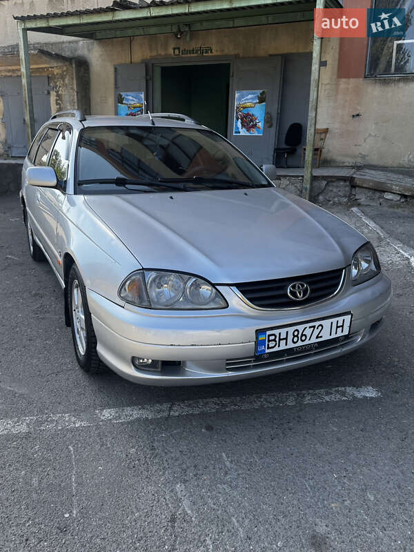 Toyota Avensis 2001