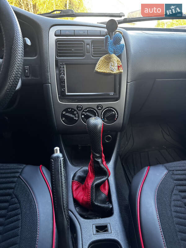 Универсал Toyota Avensis 2001 в Одессе фото 15 Универсал Toyota Avensis 2001 в Одессе