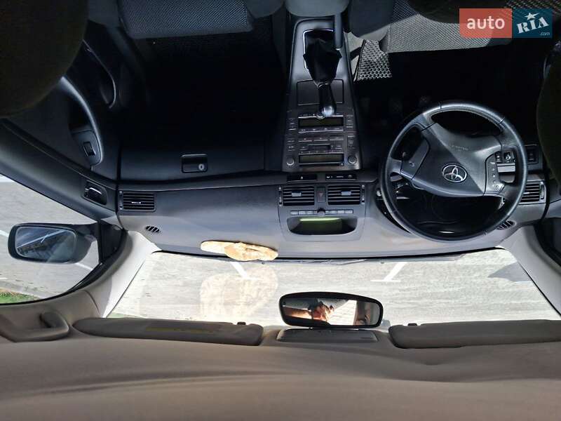 Универсал Toyota Avensis 2005 в Черкассах