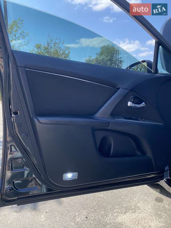 Универсал Toyota Avensis 2010 в Харькове