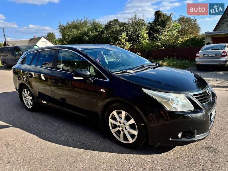 Универсал Toyota Avensis 2009 в Житомире