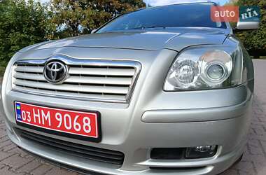 Универсал Toyota Avensis 2005 в Миргороде