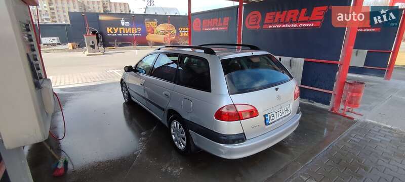 Универсал Toyota Avensis 2002 в Виннице