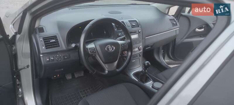 Универсал Toyota Avensis 2008 в Виннице