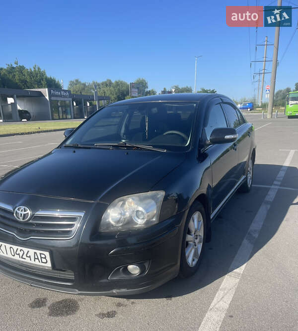 Седан Toyota Avensis 2008 в Ирпене