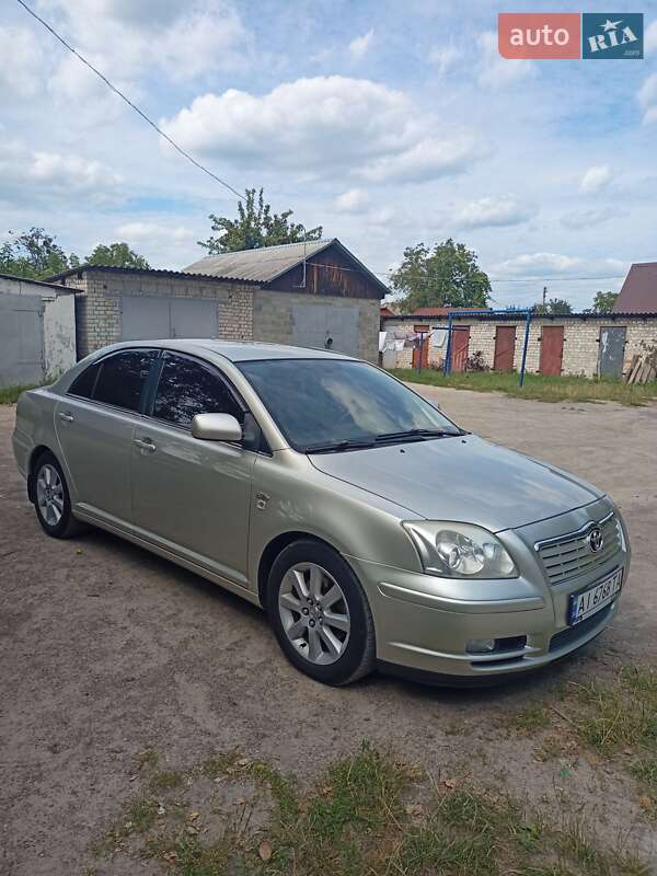 Toyota Avensis 2003