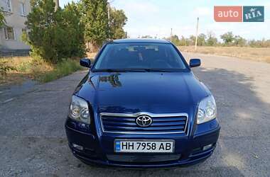 Седан Toyota Avensis 2003 в Білгороді-Дністровському