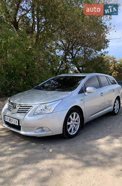 Універсал Toyota Avensis 2011 в Богодухіву