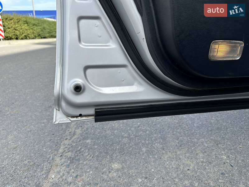 Седан Toyota Avensis 2009 в Киеве