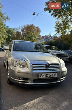 Седан Toyota Avensis 2003 в Одессе