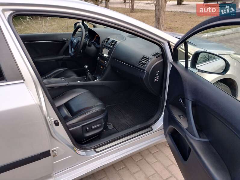Универсал Toyota Avensis 2008 в Измаиле