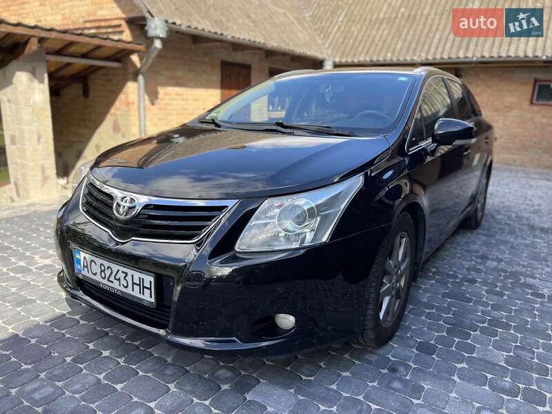 Универсал Toyota Avensis 2011 в Луцке