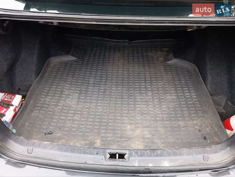 Седан Toyota Avensis 2007 в Вышгороде