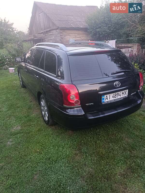 Універсал Toyota Avensis 2008 в Києві