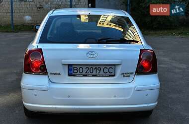 Лифтбек Toyota Avensis 2008 в 