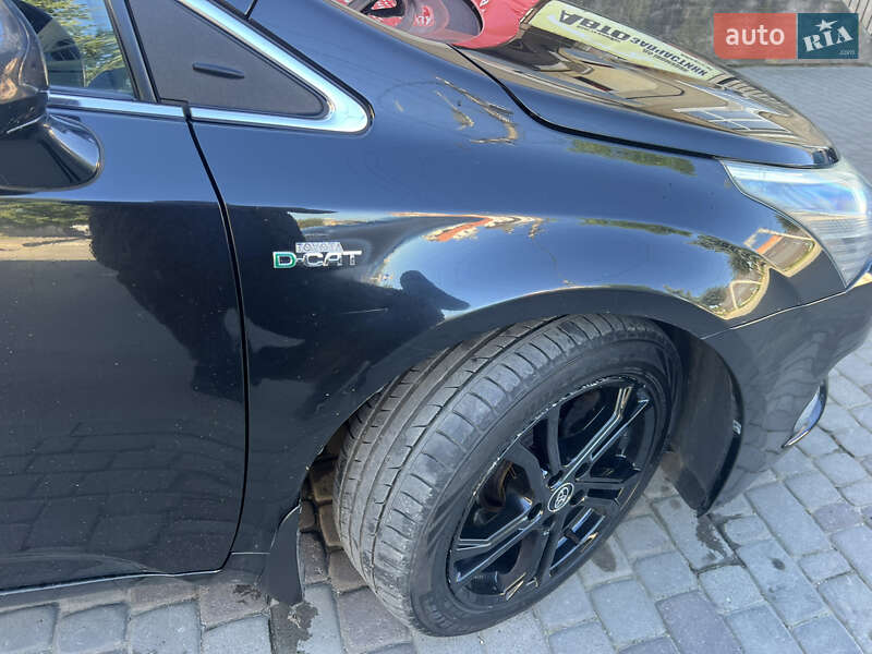 Универсал Toyota Avensis 2012 в Львове