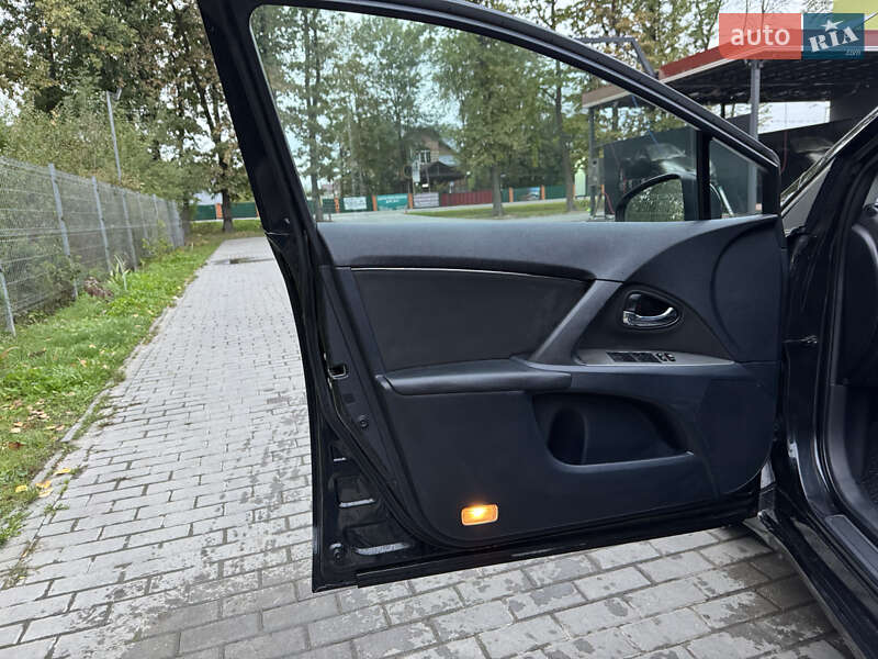 Універсал Toyota Avensis 2010 в Івано-Франківську фото 30 Універсал Toyota Avensis 2010 в Івано-Франківську