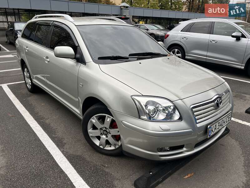 Toyota Avensis 2003