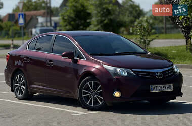 Седан Toyota Avensis 2013 в Коломиї