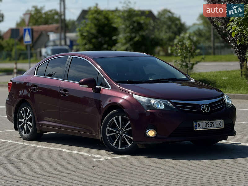 Toyota Avensis 2013