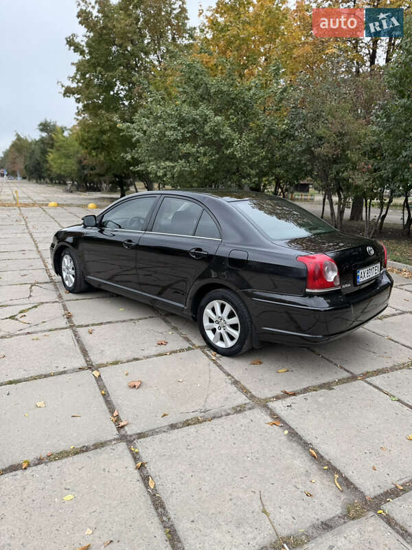 Седан Toyota Avensis 2008 в Харькове
