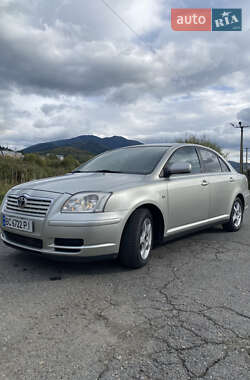 Седан Toyota Avensis 2003 в Межгорье
