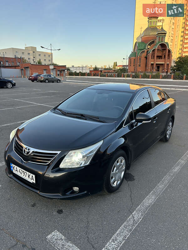 Седан Toyota Avensis 2010 в Броварах фото Седан Toyota Avensis 2010 в Броварах
