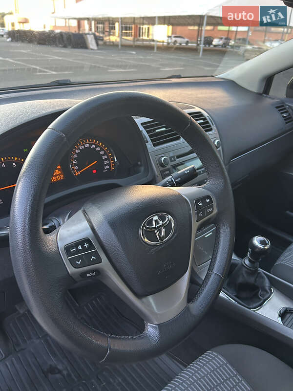 Седан Toyota Avensis 2010 в Броварах фото 19 Седан Toyota Avensis 2010 в Броварах