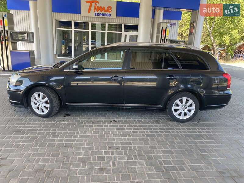 Универсал Toyota Avensis 2006 в Николаеве