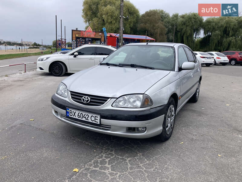 Toyota Avensis 2001