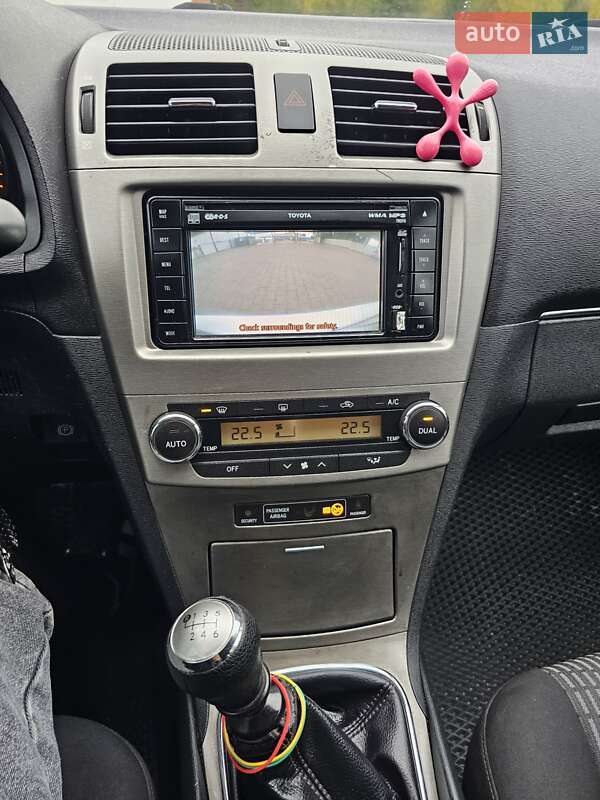 Универсал Toyota Avensis 2011 в Снятине