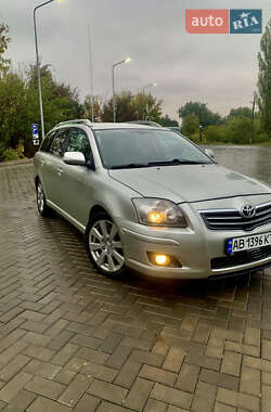 Універсал Toyota Avensis 2008 в Гайвороні