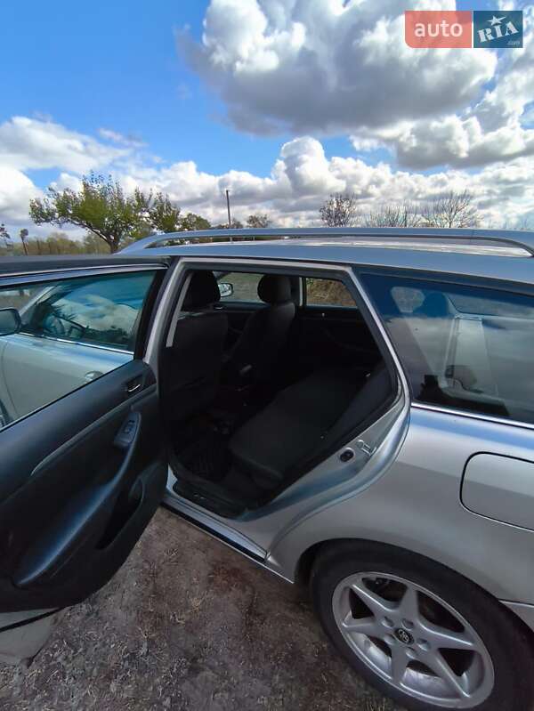 Універсал Toyota Avensis 2006 в Нових Санжарах