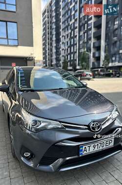 Универсал Toyota Avensis 2016 в 