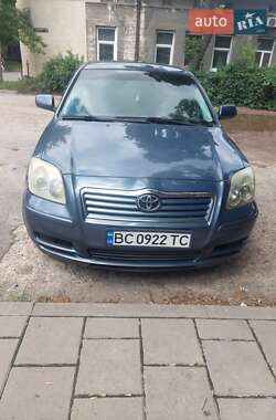Седан Toyota Avensis 2003 в Львове