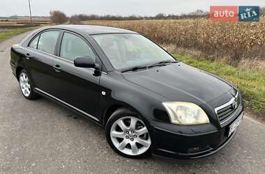 Лифтбек Toyota Avensis 2005 в Зенькове