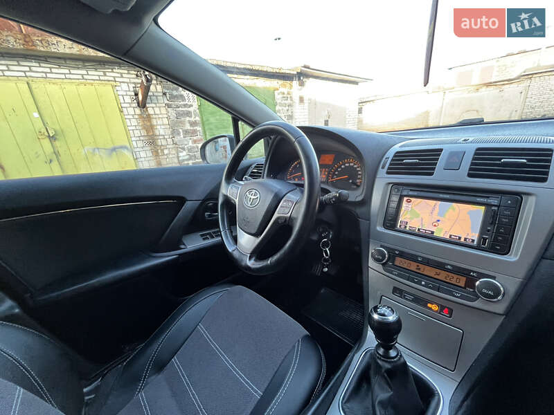 Универсал Toyota Avensis 2011 в Украинке фото 11 Универсал Toyota Avensis 2011 в Украинке