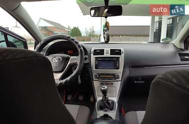 Универсал Toyota Avensis 2010 в 
