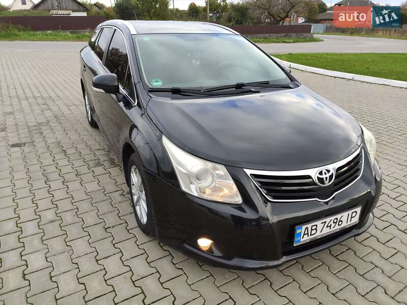 Универсал Toyota Avensis 2010 в 