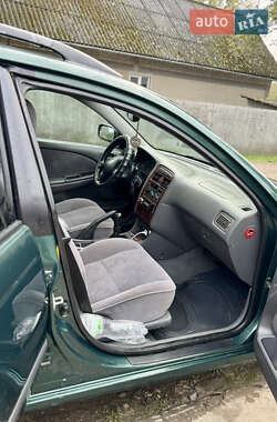 Универсал Toyota Avensis 2000 в 