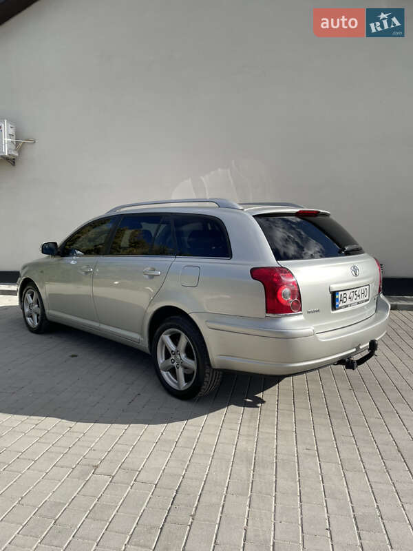 Универсал Toyota Avensis 2007 в Могилев-Подольске