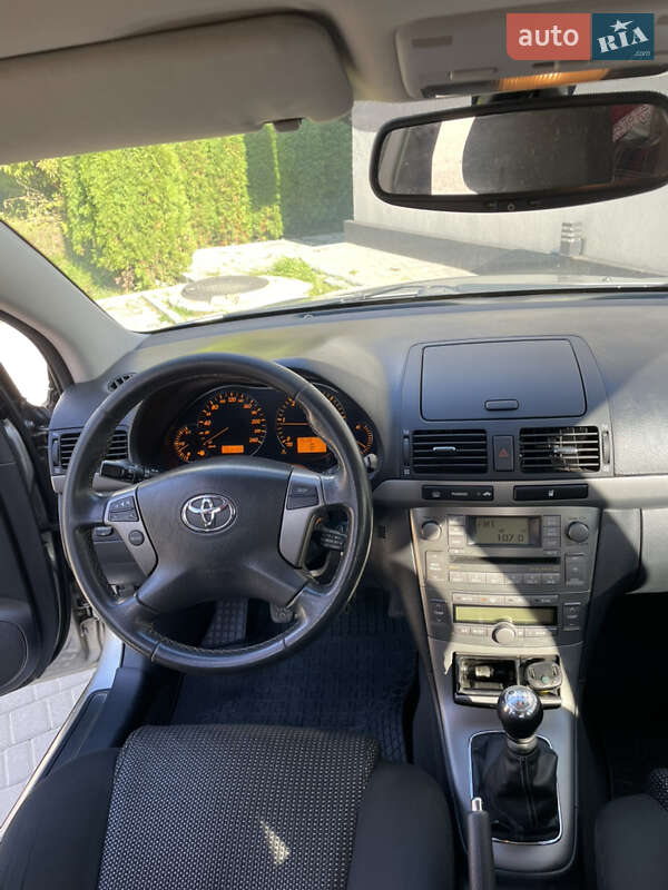 Универсал Toyota Avensis 2007 в Могилев-Подольске