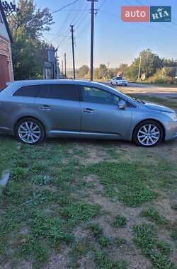 Універсал Toyota Avensis 2010 в Запоріжжі