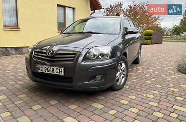 Универсал Toyota Avensis 2006 в Владимире