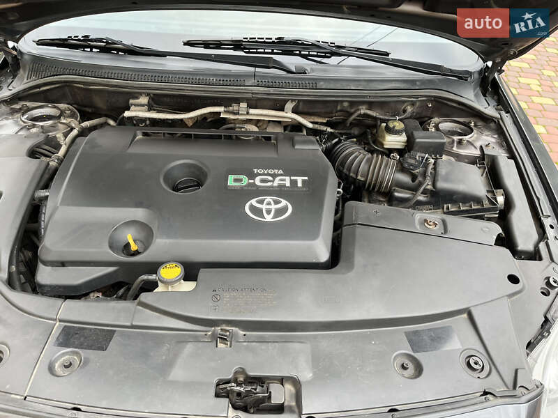 Универсал Toyota Avensis 2006 в Владимире