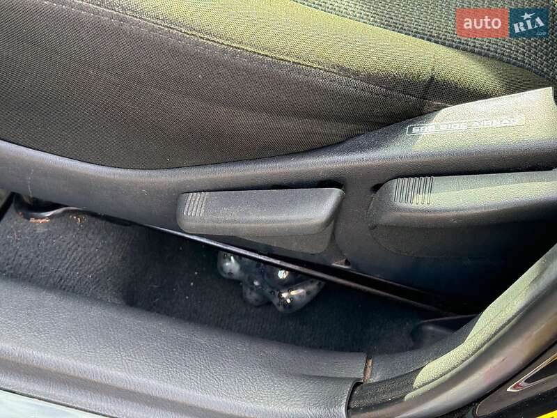 Седан Toyota Avensis 2007 в Виннице