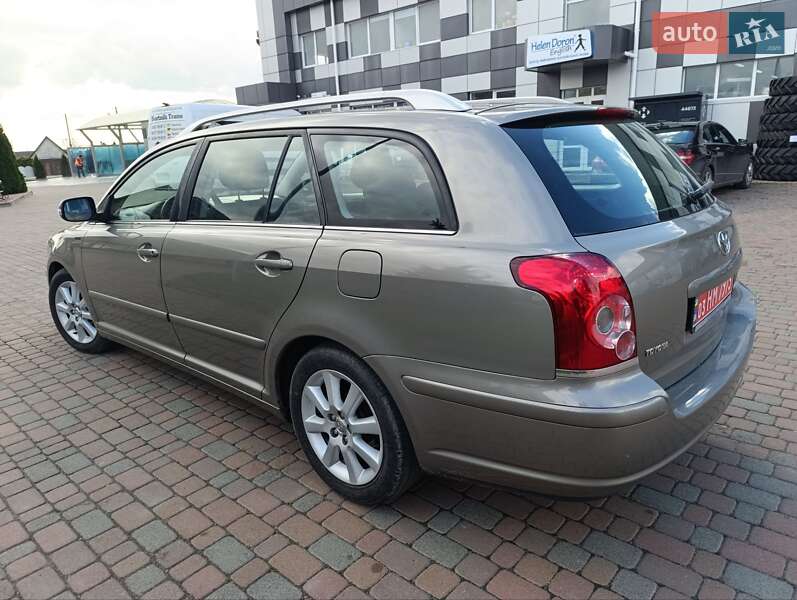 Универсал Toyota Avensis 2007 в Сарнах