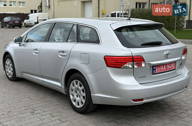 Универсал Toyota Avensis 2012 в 